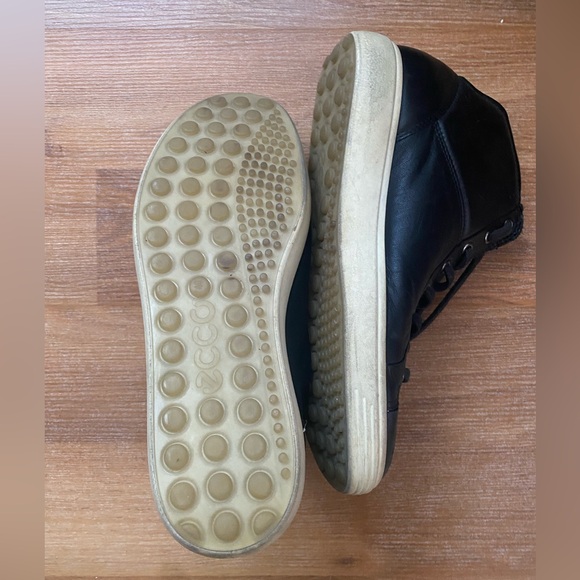 ECCO High Top Sneakers - Picture 5 of 8